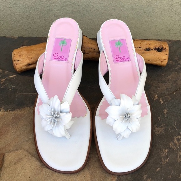 Lilly Pulitzer Shoes - NEW Lily Pulitzer Leather Thong Sandals